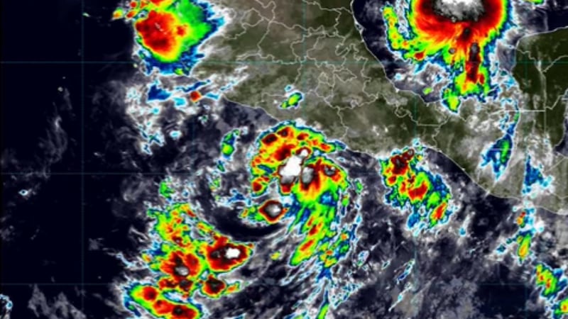 ¡No sólo ‘Isaías’! Ahora se forma la Depresión Tropical ’20-E’ frente al Pacífico mexicano