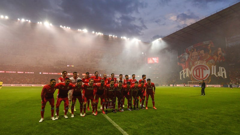 Toluca rompe sequía de 15 años y es campeón tras aplastar al América