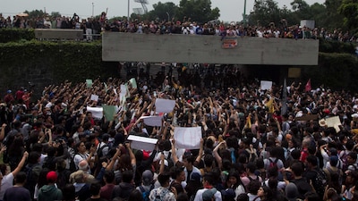 Los alumnos de la UNAM protestaron para que se expulse de la universidad a los porros
