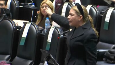 Llamó '"traidores" a los morenistas