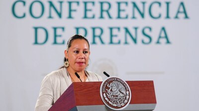 La titular de Semarnat criticó las construcciones que realiza el Grupo Xcaret.