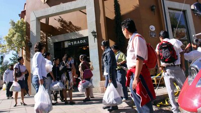 Confirmó que el SAT mantiene bajo embargo algunas de sus cuentas por el adeudo de la compra de Vips a Walmart desde 2014