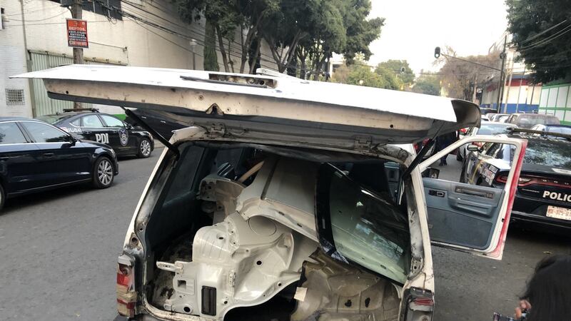 Edomex analiza activar operativos en tianguis contra venta de autopartes robadas