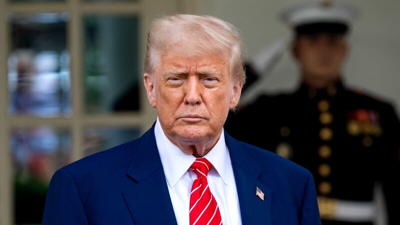 Trump prevé acuerdo entre Irán e Israel, pero bombardeos aumentan