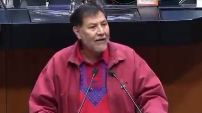 Noroña niega haber hecho ataques misóginos contra la viuda de Carlos Manzo; la llama “fascista”