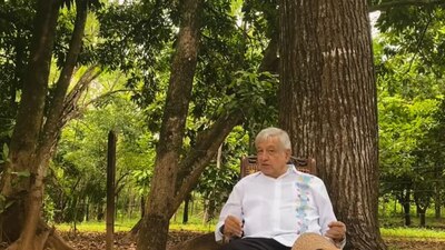 El mandatario celebró que el INE no otrogara registro al partido de los Calderón-Zavala