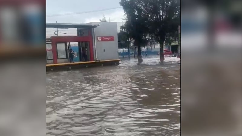 Suspenden servicio de Línea 2 del Mexibús por inundaciones en Ecatepec y Tultitlán
