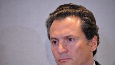 El extitular de Pemex es acusado de lavado de dinero, delito que amerita una pena privativa de libertad por cautela