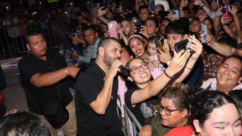 En Macuspana le dicen sí los narcocorridos: ayuntamiento presume concierto de El Komander