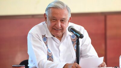 Dijo que también busca garantizar las becas de rehabilitación