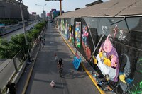 FOTOS: ¡El cielo resplandece! Este es el sorprendente mural de Dragon Ball de 660 metros cuadrados