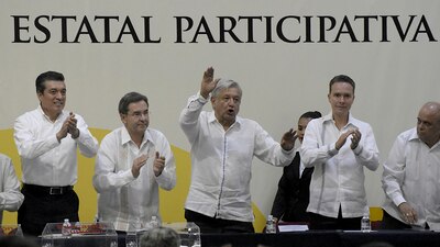 El presidente electo y el gobernador de Chiapas estuvieron presentes en el panel