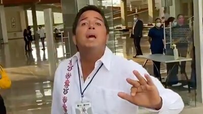 El candidato se puso agresivo con la prensa, quien lo cuestionó sobre sus gastos en campaña