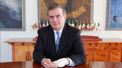 El canciller confirmó el envío de vacunas COVID-19 de EU a México