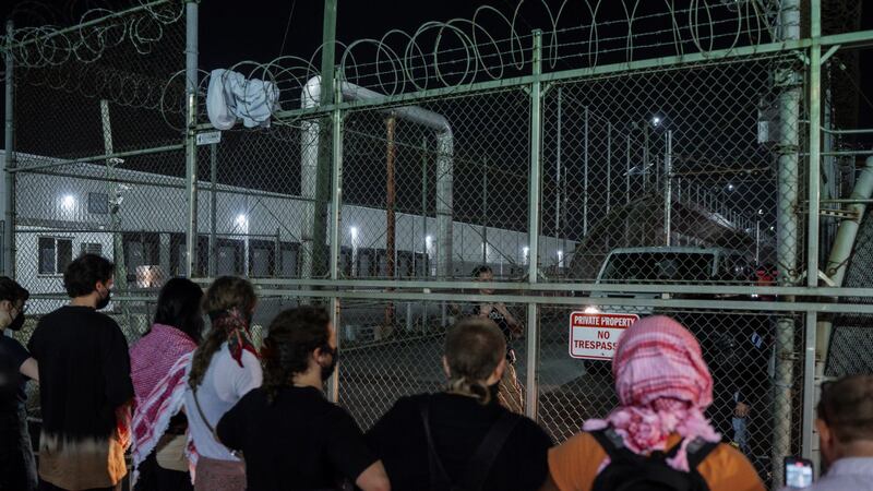 Embajada de EU en México promueve autodeportación mediante campaña en redes