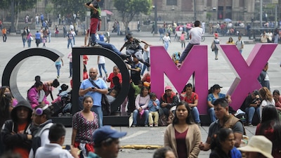 Los capitalinos estrenaron Carta Magna este lunes