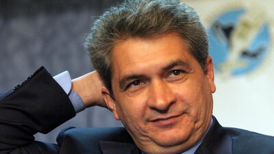 Fue gobernador de Tamaulipas de 1999 a 2005