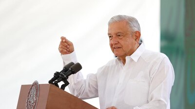 El mandatario advirtió que de no aprobar la reforma eléctrica los precios de la luz aumentarán