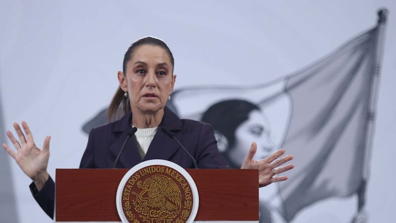 Tras episodio de acoso, Sheinbaum descarta cambiar su esquema de seguridad