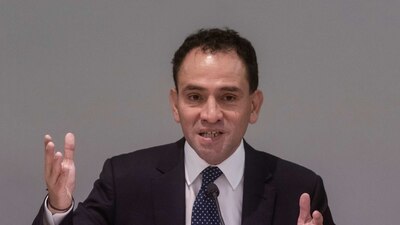 Arturo Herrera se está dando a conocer por la forma en que se comunica en redes sociales