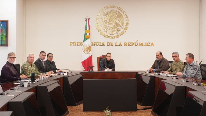 Sheinbaum condena el asesinato del alcalde de Uruapan, Carlos Manzo