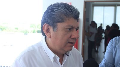Dijo que los intereses de los priistas locales están primero que los del país