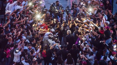 El tabasqueño llenó el estadio que en otras ocasiones ha sido sede de espectáculos deportivos y musicales