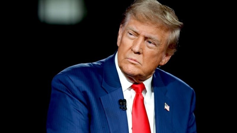 Trump anuncia aranceles del 25% a países que hagan negocios con Irán