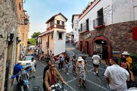 Jueves Santo: 900 penitentes participan en las procesiones de Taxco de Alarcón