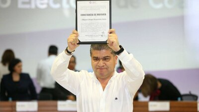 El priista Miguel Riquelme recibió la constancia de mayoría el pasado 11 de junio