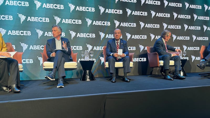 “Cuando salí, se dejó que criminales crecieran y se apoderaron del Estado”: Calderón