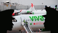 Vuelo de Viva Aerobus casi choca en el AIFA por presunto descuido de vehículos