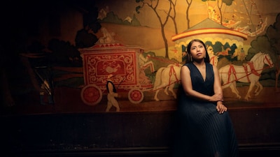 Yalitza Aparicio fotografiada por el ganador del Oscar Emmanuel 'Chivo' Lubezki