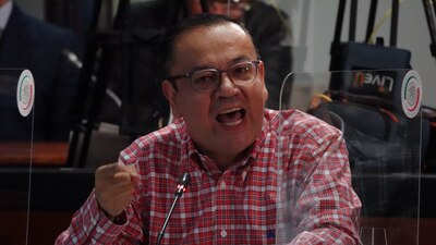 El senador Germán Martínez dijo que la marcha a favor del INE hirió a la reforma electoral.
