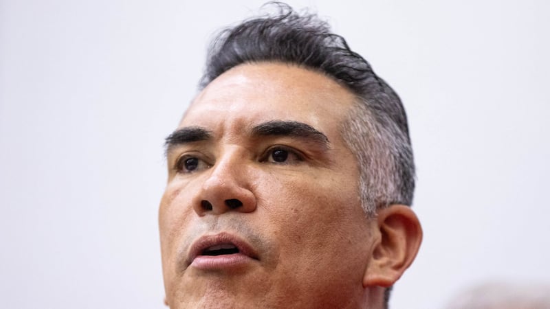 “Morena, incapaz de frenar la violencia”: Alito critica autobús baleado en Sinaloa