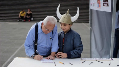 Este día hubo una consulta del equipo de AMLO y también del INE