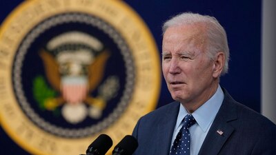 Biden se mantiene en la contienda, pese a voces de demócratas de abandonar la campaña