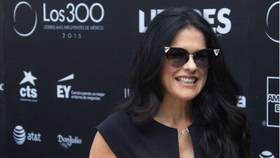 Martha Debayle presuntamente fumó dentro de la cabina de radio y frente a una mujer embarazada