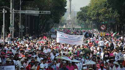 Los organizadores piden a asistentes acudir con colores blanco y rosa