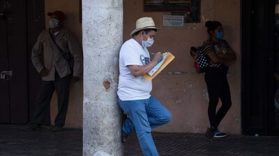 Más de 1 de cada 6 jóvenes han dejado de trabajar durante la pandemia por COVID-19