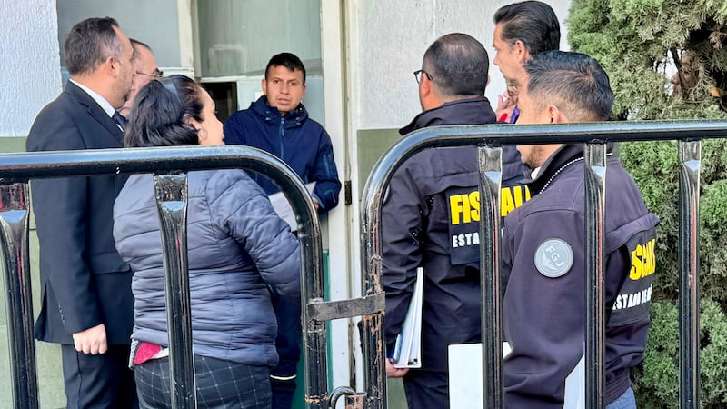 Entregan los cuerpos de las víctimas del avionazo en San Mateo Atenco, Edomex