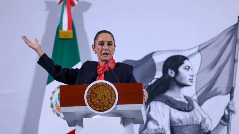 “Ojalá en Ecuador pronto griten presidenta con A”, afirma Sheinbaum