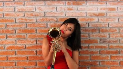 La joven oaxaqueña fue atacada por un hombre en septiembre y presenta quemaduras en el 90% de su cuerpo