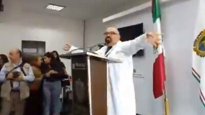 El secretario de Salud del Estado de Veracruz se molestó con la prensa