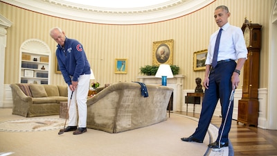 Además de tomar decisiones políticas, Obama tiene un gusto particular por el golf y la cerveza