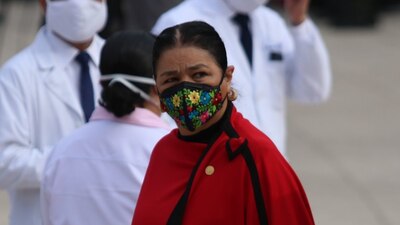 La legisladora anunció que se mantendrá en aislamiento junto con su esposo