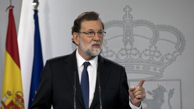 El presidente del gobierno español anunció medidas contra las autoridades de Cataluña