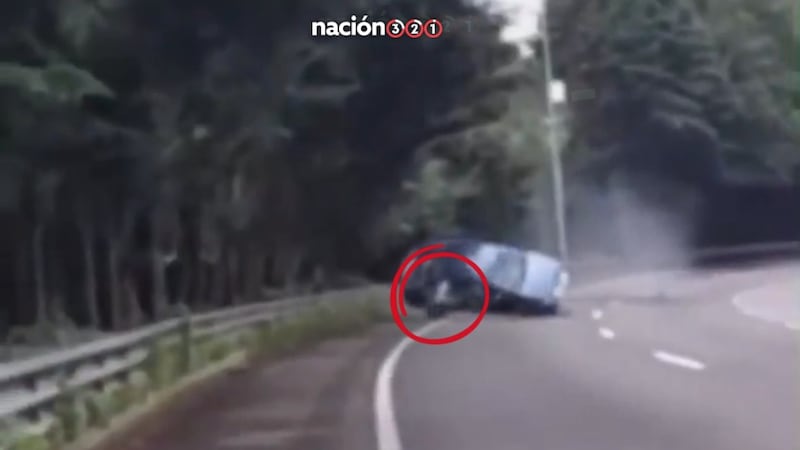 VIDEO: Hombre sale proyectado en la México-Cuernavaca, por conducir a exceso de velocidad