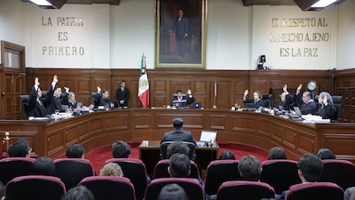 Los inmuebles del ISSSTE destinados a servicios públicos están protegidos por el artículo 122 constitucional, al considerarse parte del dominio público