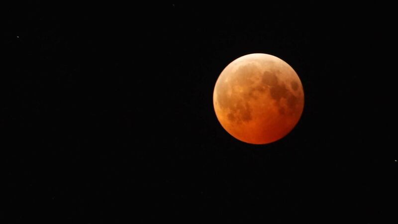 FOTOS: ¡Magnifica! Así se apreció el eclipse de ‘Luna de sangre’ en México